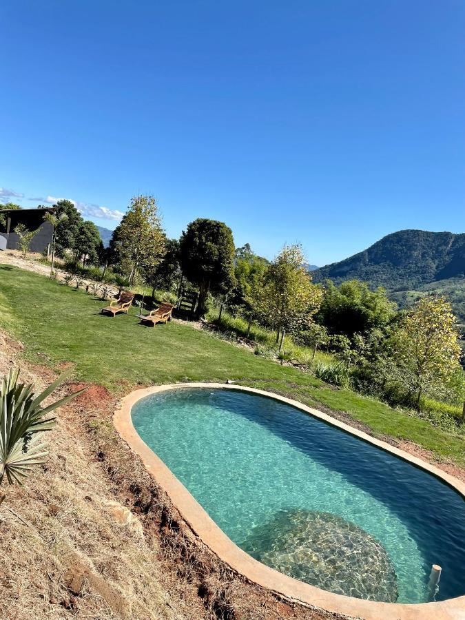 ساو بينتو دو سابوكاي Rancho Do Paioleiro - Suites المظهر الخارجي الصورة