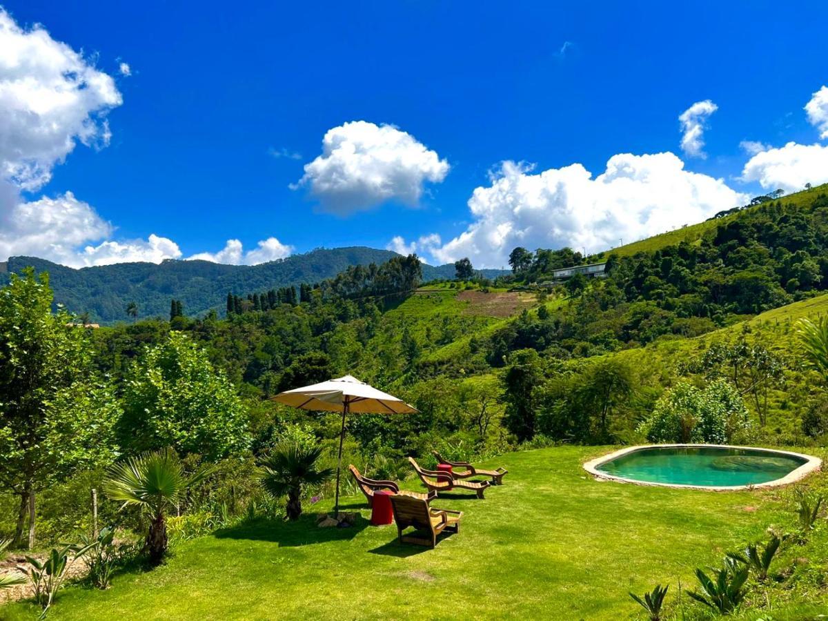 ساو بينتو دو سابوكاي Rancho Do Paioleiro - Suites المظهر الخارجي الصورة